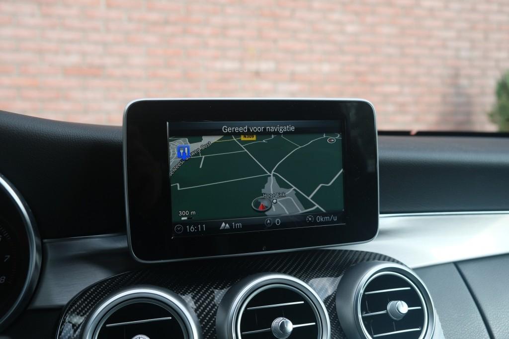 Mercedes-Benz C-Klasse 180 156pk Aut. Coupe AMG Line - Panoramadak - 360° camera - Burmester audio - Navigatiesysteem - LED koplampen- 19" inch afbeelding 16