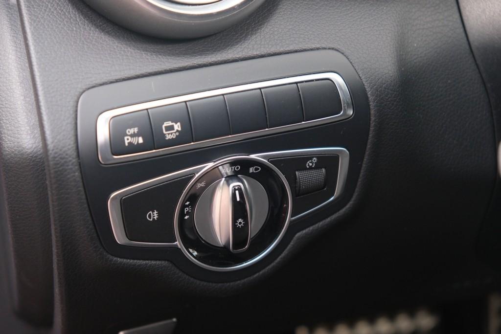 Mercedes-Benz C-Klasse 180 156pk Aut. Coupe AMG Line - Panoramadak - 360° camera - Burmester audio - Navigatiesysteem - LED koplampen- 19" inch afbeelding 24