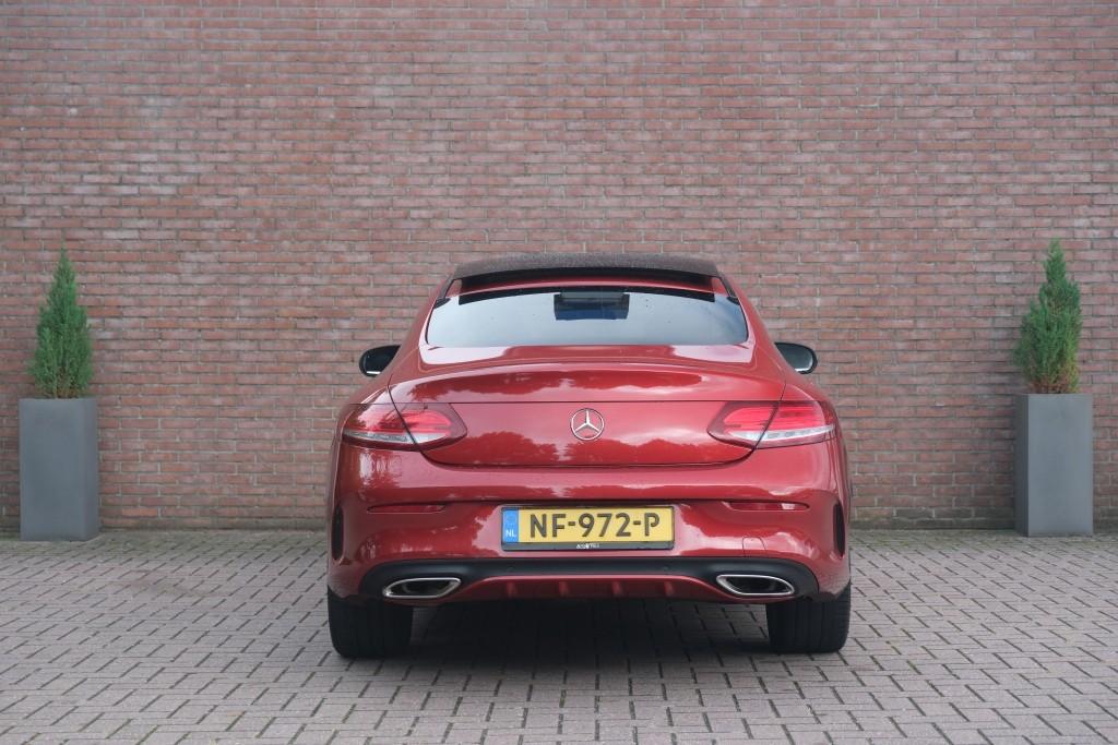 Mercedes-Benz C-Klasse 180 156pk Aut. Coupe AMG Line - Panoramadak - 360° camera - Burmester audio - Navigatiesysteem - LED koplampen- 19" inch afbeelding 29