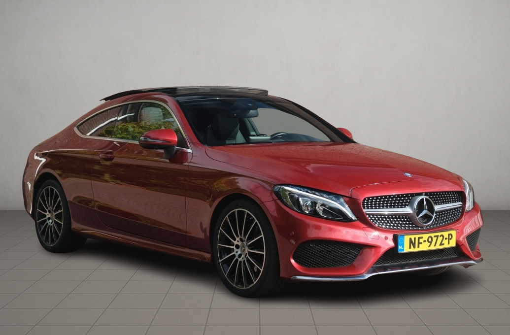 Mercedes-Benz C-Klasse 180 156pk Aut. Coupe AMG Line - Panoramadak - 360° camera - Burmester audio - Navigatiesysteem - LED koplampen- 19" inch afbeelding 1