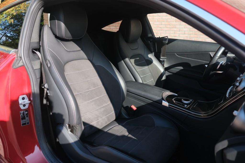 Mercedes-Benz C-Klasse 180 156pk Aut. Coupe AMG Line - Panoramadak - 360° camera - Burmester audio - Navigatiesysteem - LED koplampen- 19" inch afbeelding 6