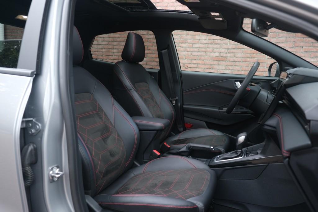 Ford Puma 1.0 EcoBoost Hybrid 155pk Aut. ST-Line X - Panoramadak - 360° camera - Adaptive Cruise - Elektrische achterklep - Matrix LED - Winter Pack afbeelding 6
