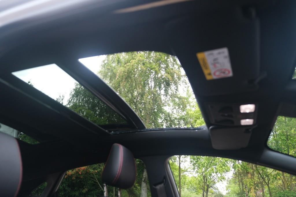 Ford Puma 1.0 EcoBoost Hybrid 155pk Aut. ST-Line X - Panoramadak - 360° camera - Adaptive Cruise - Elektrische achterklep - Matrix LED - Winter Pack afbeelding 14