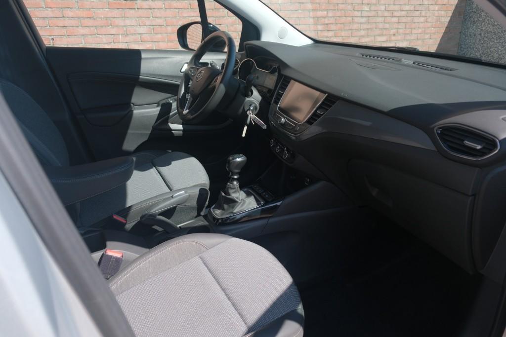 Opel Crossland 1.2 Turbo 110pk Elegance - Achteruitrijcamera - Apple CarPlay - Navigatiesysteem - Climate Control - LED koplampen - AGR comfortstoel afbeelding 4