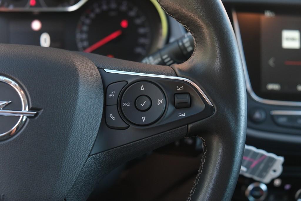 Opel Crossland 1.2 Turbo 110pk Elegance - Achteruitrijcamera - Apple CarPlay - Navigatiesysteem - Climate Control - LED koplampen - AGR comfortstoel afbeelding 10