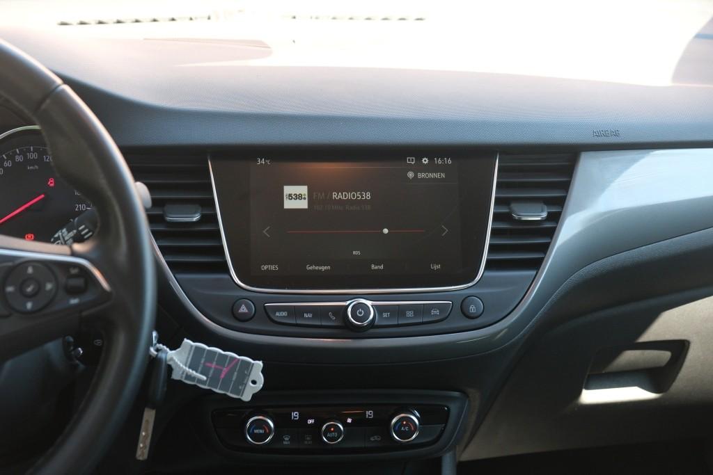 Opel Crossland 1.2 Turbo 110pk Elegance - Achteruitrijcamera - Apple CarPlay - Navigatiesysteem - Climate Control - LED koplampen - AGR comfortstoel afbeelding 14