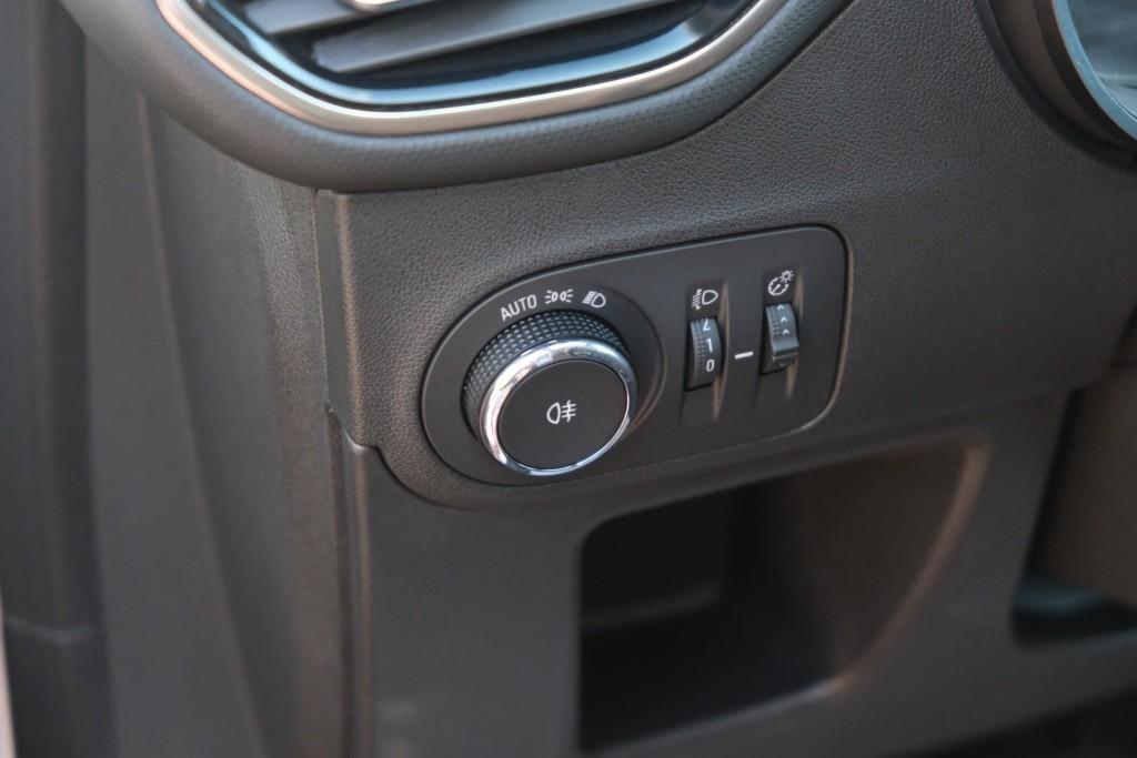 Opel Crossland 1.2 Turbo 110pk Elegance - Achteruitrijcamera - Apple CarPlay - Navigatiesysteem - Climate Control - LED koplampen - AGR comfortstoel afbeelding 25