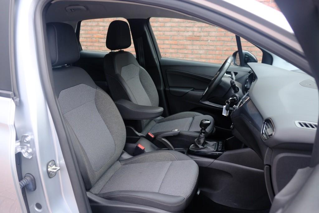 Opel Crossland 1.2 Turbo 110pk Elegance - Achteruitrijcamera - Apple CarPlay - Navigatiesysteem - Climate Control - LED koplampen - AGR comfortstoel afbeelding 6