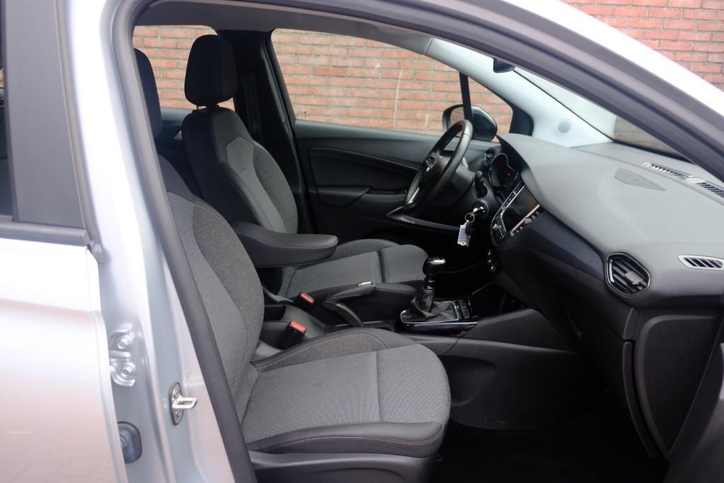 Opel Crossland 1.2 Turbo 110pk Elegance - Achteruitrijcamera - Apple CarPlay - Navigatiesysteem - Climate Control - LED koplampen - AGR comfortstoel afbeelding 4