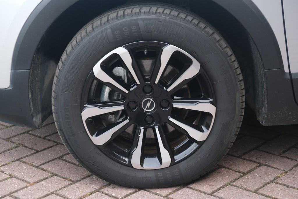 Opel Crossland 1.2 Turbo 110pk Elegance - Achteruitrijcamera - Apple CarPlay - Navigatiesysteem - Climate Control - LED koplampen - AGR comfortstoel afbeelding 25