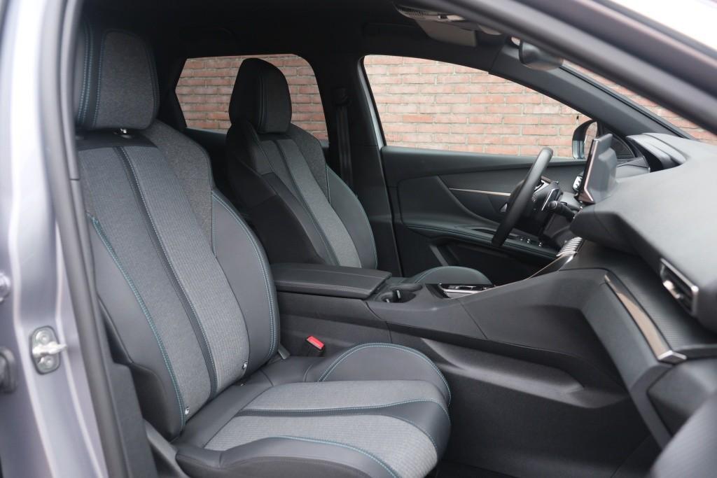 Peugeot 3008 1.6 HYbrid 180pk EAT8 Allure Pack Business - Achteruitrijcamera - Adaptieve cruise control - LED koplampen - Parkeersensoren - Keyless afbeelding 6