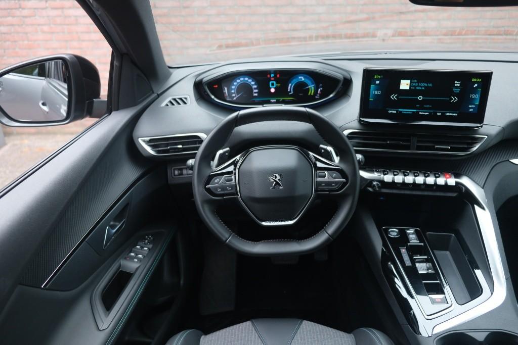Peugeot 3008 1.6 HYbrid 180pk EAT8 Allure Pack Business - Achteruitrijcamera - Adaptieve cruise control - LED koplampen - Parkeersensoren - Keyless afbeelding 15