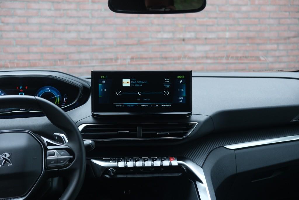 Peugeot 3008 1.6 HYbrid 180pk EAT8 Allure Pack Business - Achteruitrijcamera - Adaptieve cruise control - LED koplampen - Parkeersensoren - Keyless afbeelding 16