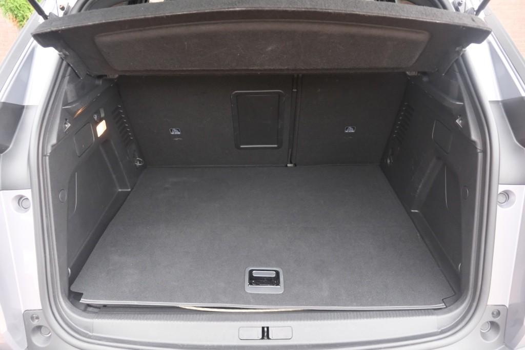 Peugeot 3008 1.6 HYbrid 180pk EAT8 Allure Pack Business - Achteruitrijcamera - Adaptieve cruise control - LED koplampen - Parkeersensoren - Keyless afbeelding 31