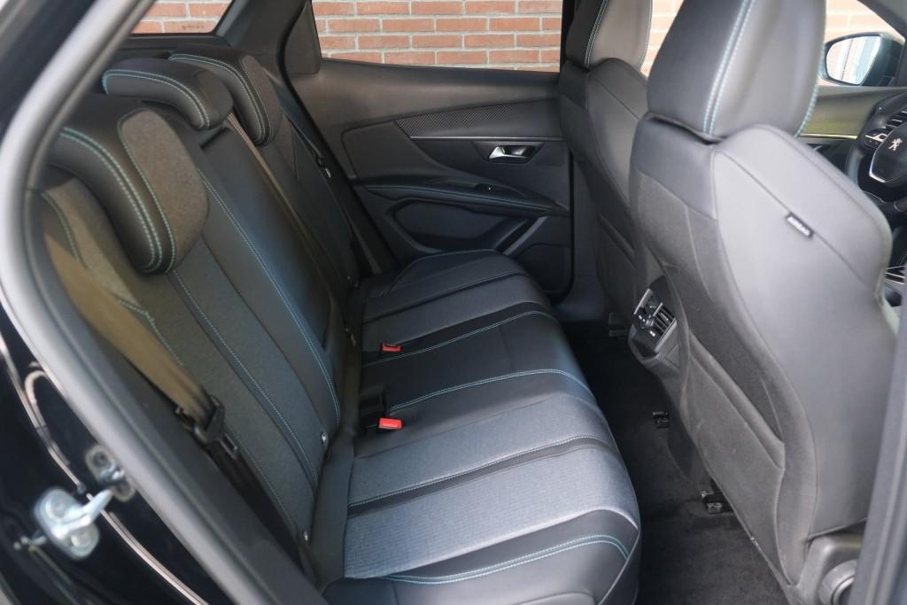 Peugeot 3008 1.6 HYbrid 180pk EAT8 Allure Pack Business - Achteruitrijcamera - Adaptieve cruise control - LED koplampen - Parkeersensoren - Keyless afbeelding 3