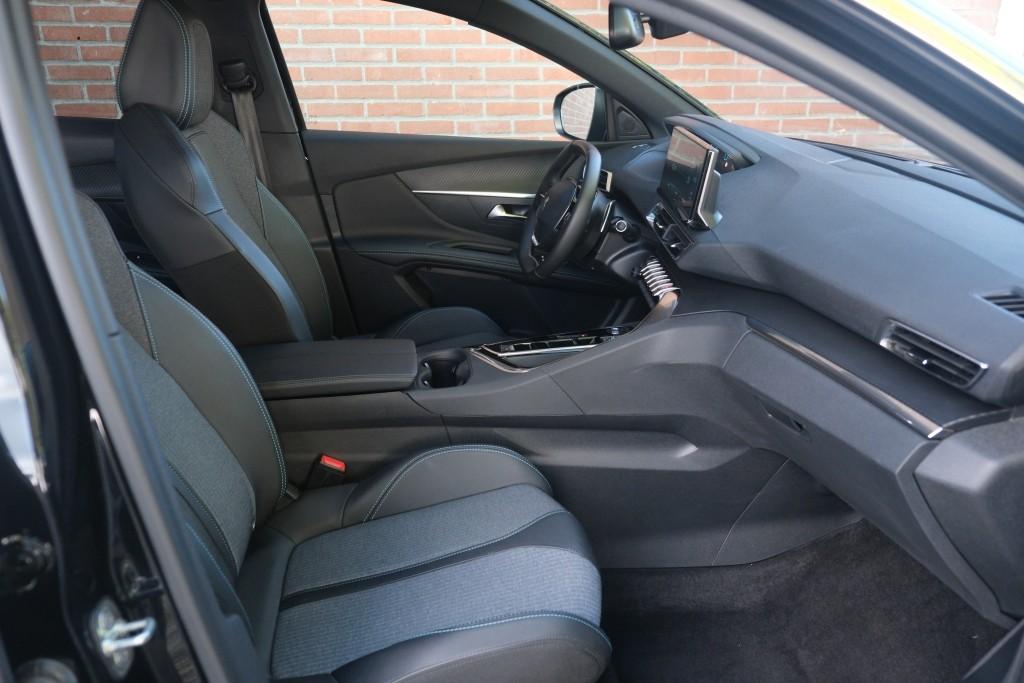Peugeot 3008 1.6 HYbrid 180pk EAT8 Allure Pack Business - Achteruitrijcamera - Adaptieve cruise control - LED koplampen - Parkeersensoren - Keyless afbeelding 4