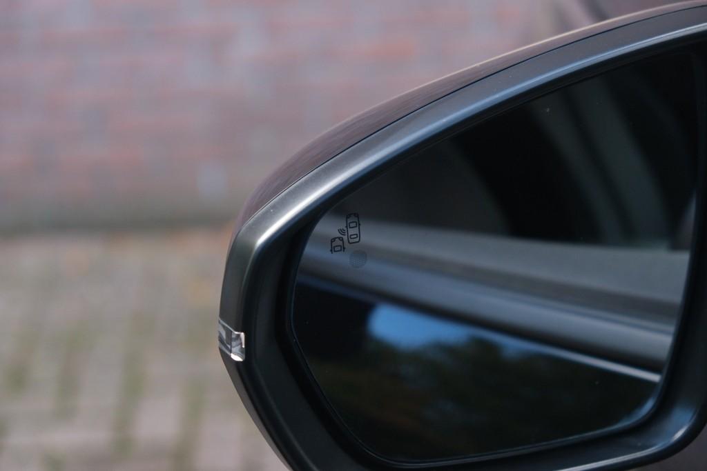 Peugeot 3008 1.6 HYbrid 180pk EAT8 Allure Pack Business - Achteruitrijcamera - Adaptieve cruise control - LED koplampen - Parkeersensoren - Keyless afbeelding 29