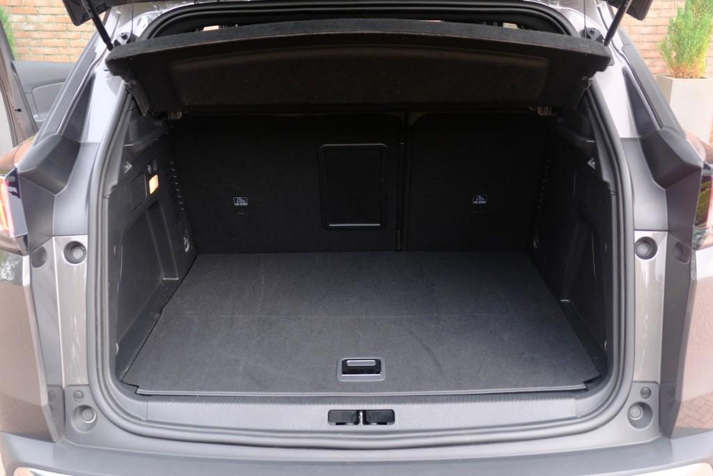 Peugeot 3008 1.6 HYbrid 180pk EAT8 Allure Pack Business - Panoramadak - Achteruitrijcamera - Adaptieve cruise control - LED koplampen - Parkeersensoren - Keyless afbeelding 31