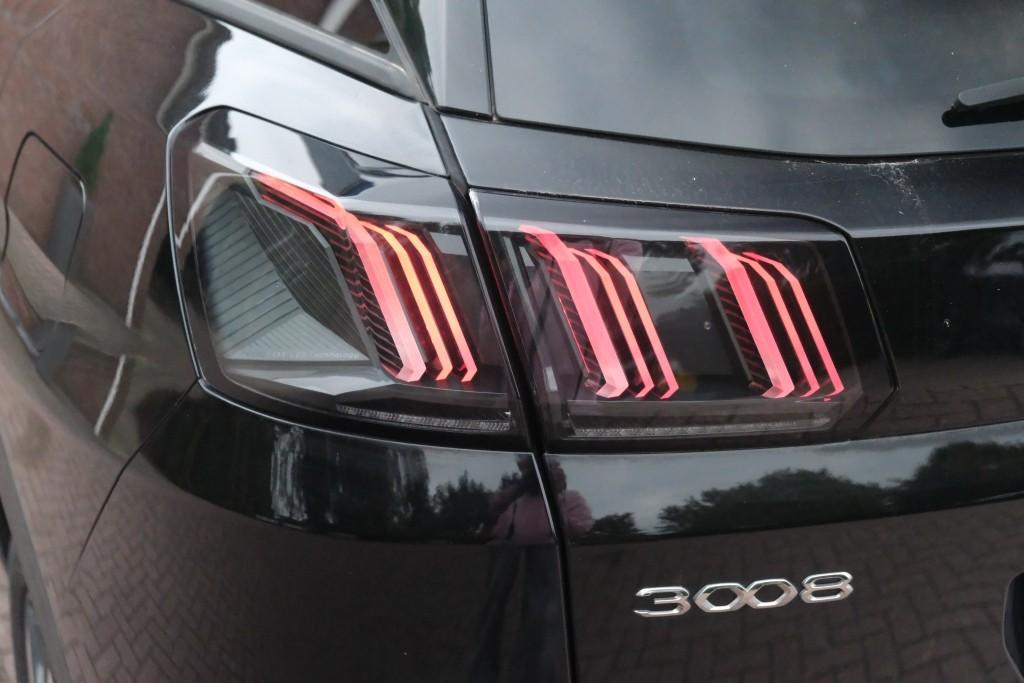 Peugeot 3008 1.6 HYbrid 180pk EAT8 Allure Pack Business - Achteruitrijcamera - Adaptieve cruise control - LED koplampen - Parkeersensoren - Keyless afbeelding 26