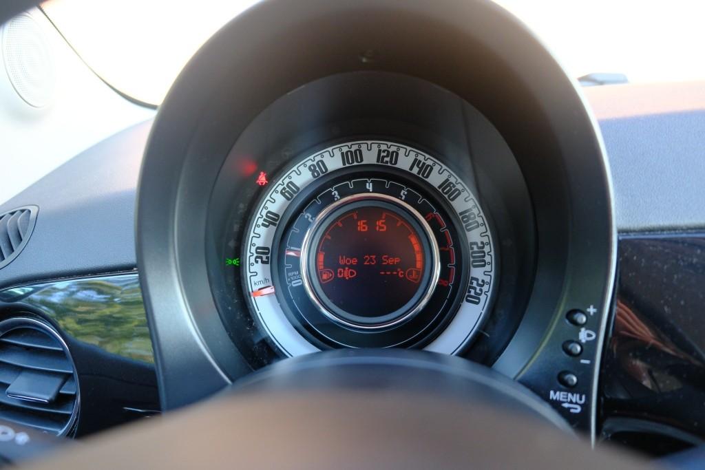 Fiat 500 0.9 TwinAir Turbo 80pk Easy - Airco - Bluetooth - - All-Season banden - Elektrische ramen afbeelding 9