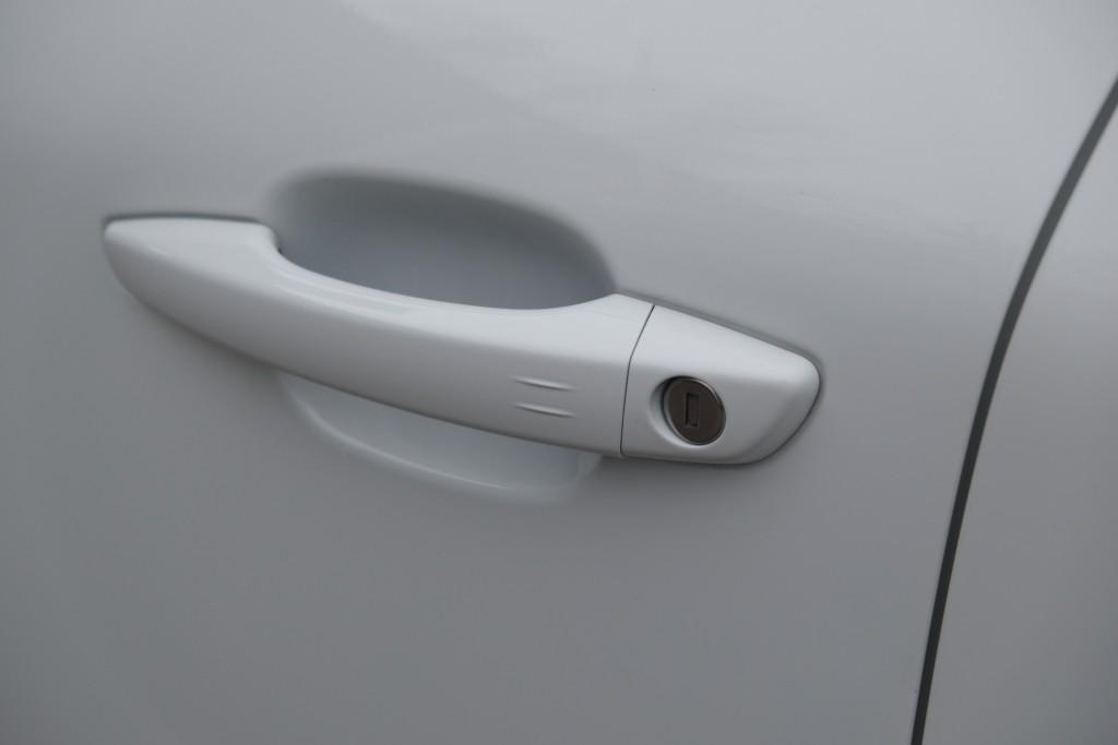 Opel Mokka 1.2 Turbo 130pk EAT8 Ultimate - Adaptieve cruise - Achteruitrijcamera - Apple CarPlay - Keyless - Dodehoekdetectie - Parkeersensoren - Winter pakket afbeelding 28