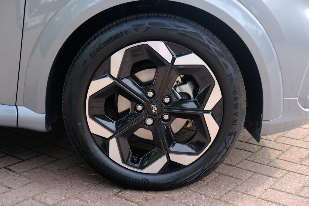 Ford Puma 1.0 EcoBoost Hybrid 155pk Aut. ST-Line X - Panoramadak - 360° camera - Adaptive Cruise - Elektrische achterklep - Matrix LED - Winter Pack afbeelding 26