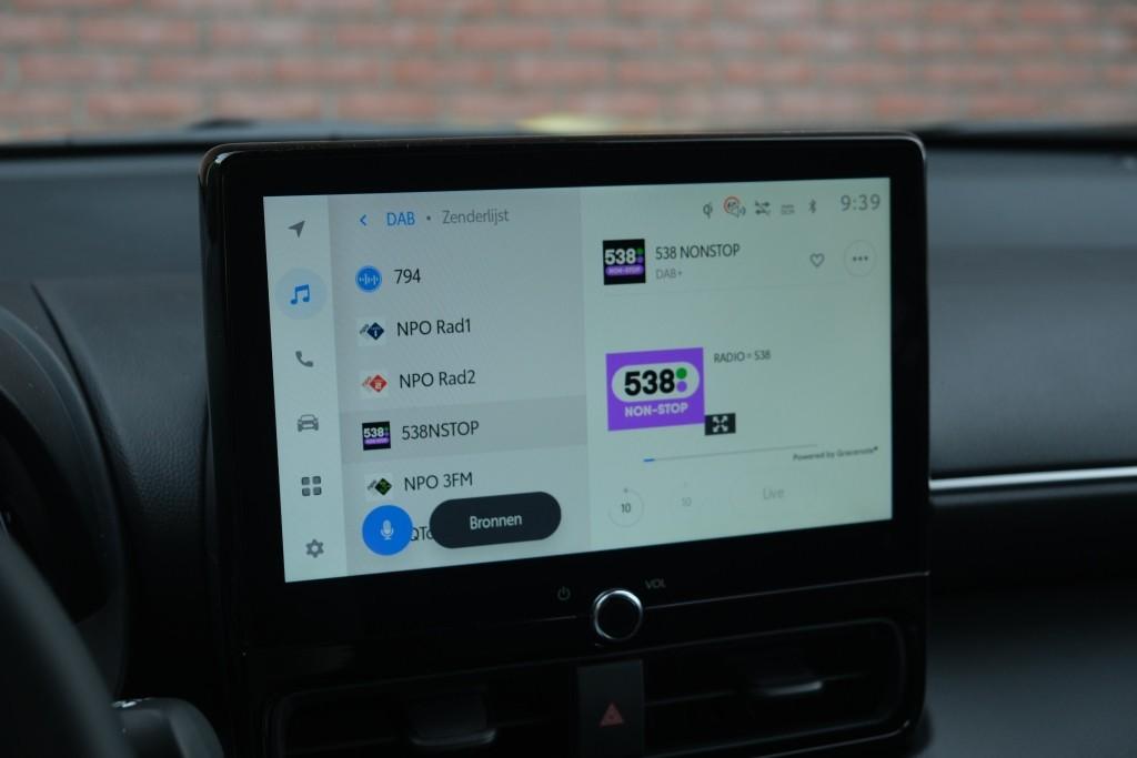 Toyota Yaris Cross 1.5 Hybrid 115pk CVT Dynamic - Achteruitrijcamera - Apple CarPlay - Climate control - Keyless - LED-koplampen - Parkeersensoren - Stoelverwarming - Dodehoekdetectie afbeelding 15