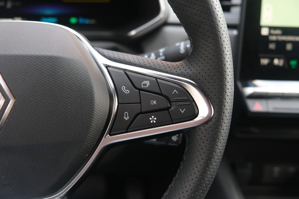 Renault Captur 1.8 E-Tech full hybrid 160pk EDC techno - Navigatiesysteem - Apple CarPlay - Adaptieve cruise - Full LED - Achteruitrijcamera - Keyless - Dodehoekdetectie - Stoel en stuurverwarming afbeelding 11