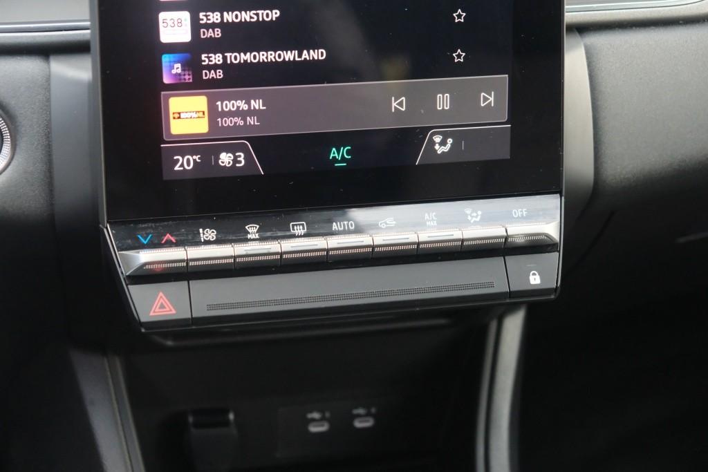 Renault Captur 1.8 E-Tech full hybrid 160pk EDC techno - Navigatiesysteem - Apple CarPlay - Adaptieve cruise - Full LED - Achteruitrijcamera - Keyless - Dodehoekdetectie - Stoel en stuurverwarming afbeelding 16