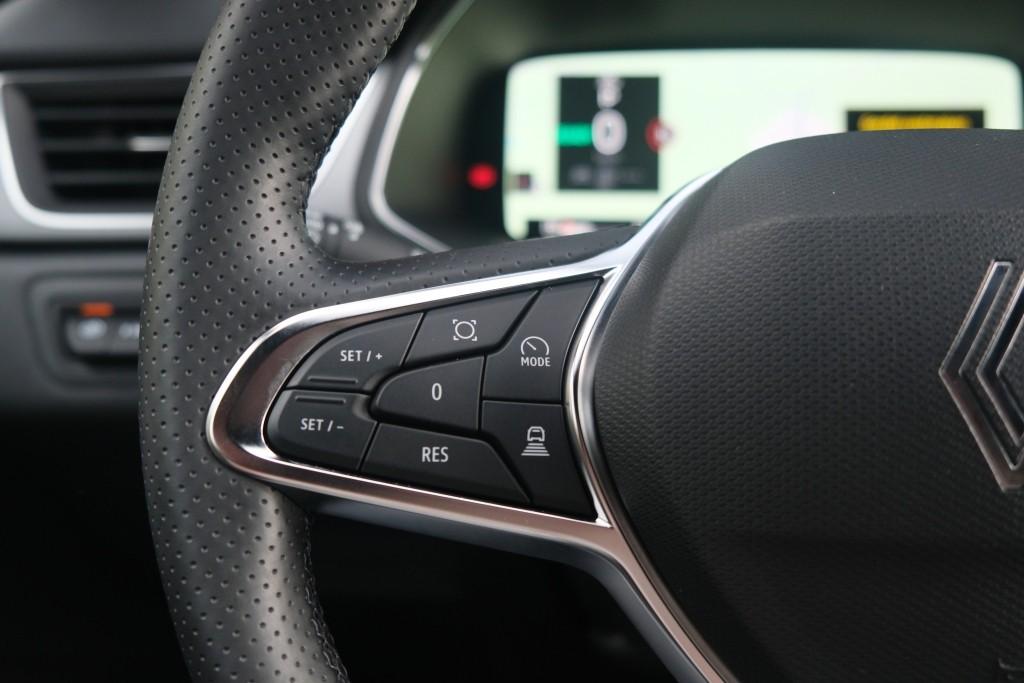 Renault Captur 1.8 E-Tech full hybrid 160pk EDC techno - Navigatiesysteem - Apple CarPlay - Adaptieve cruise - Full LED - Achteruitrijcamera - Keyless - Stoel en stuurverwarming afbeelding 9
