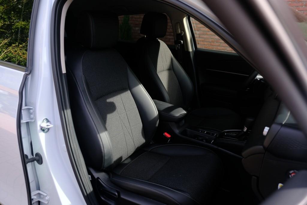 Honda HR-V 1.5 e:HEV 131pk CVT Elegance - Adaptieve cruise - Achteruitrijcamera - Apple CarPlay - Keyless - Stoelverwarming - Parkeersensoren afbeelding 6