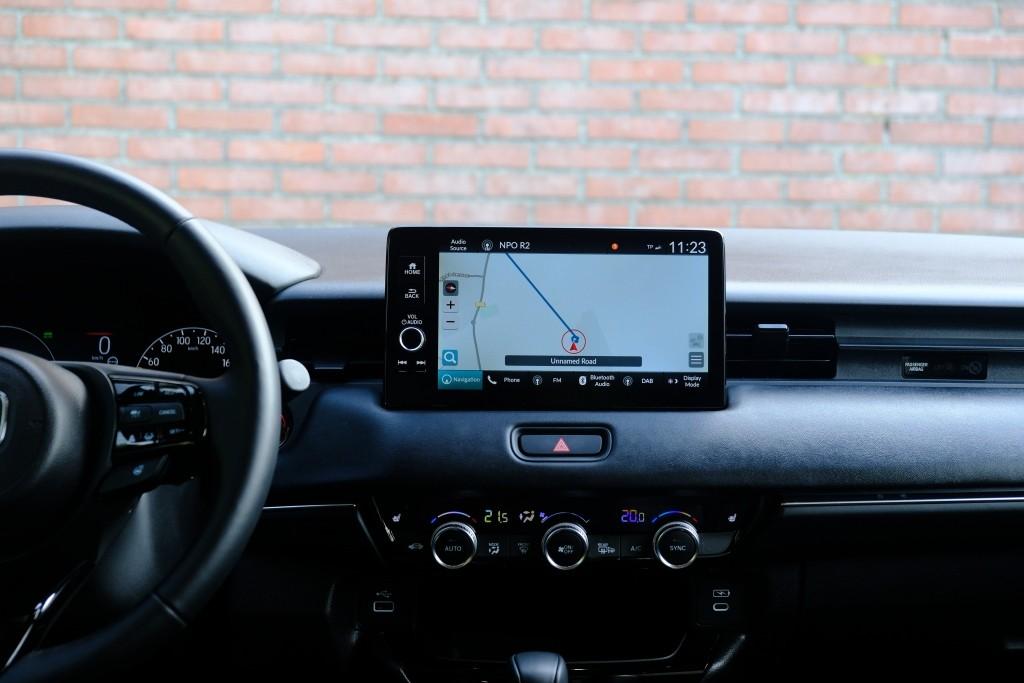 Honda HR-V 1.5 e:HEV 131pk CVT Elegance - Adaptieve cruise - Achteruitrijcamera - Apple CarPlay - Keyless - Stoelverwarming - Parkeersensoren afbeelding 15