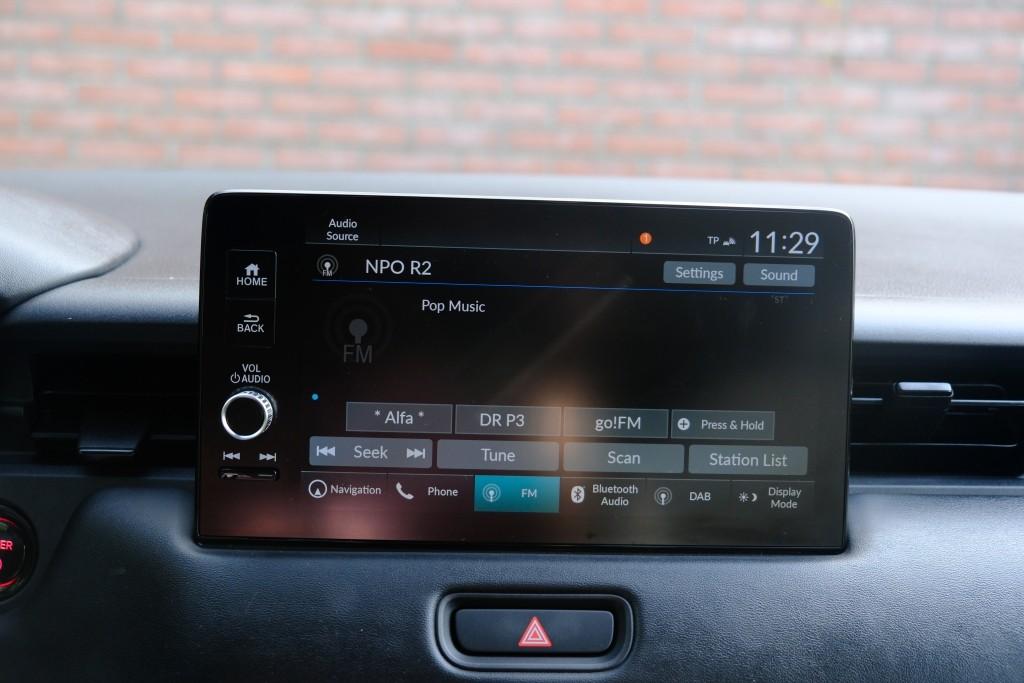 Honda HR-V 1.5 e:HEV 131pk CVT Elegance - Adaptieve cruise - Achteruitrijcamera - Apple CarPlay - Keyless - Stoelverwarming - Parkeersensoren afbeelding 18