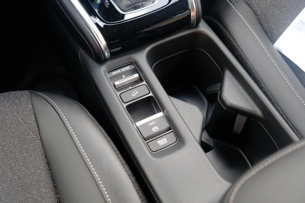 Honda HR-V 1.5 e:HEV 131pk CVT Elegance - Adaptieve cruise - Achteruitrijcamera - Apple CarPlay - Keyless - Stoelverwarming - Parkeersensoren afbeelding 25