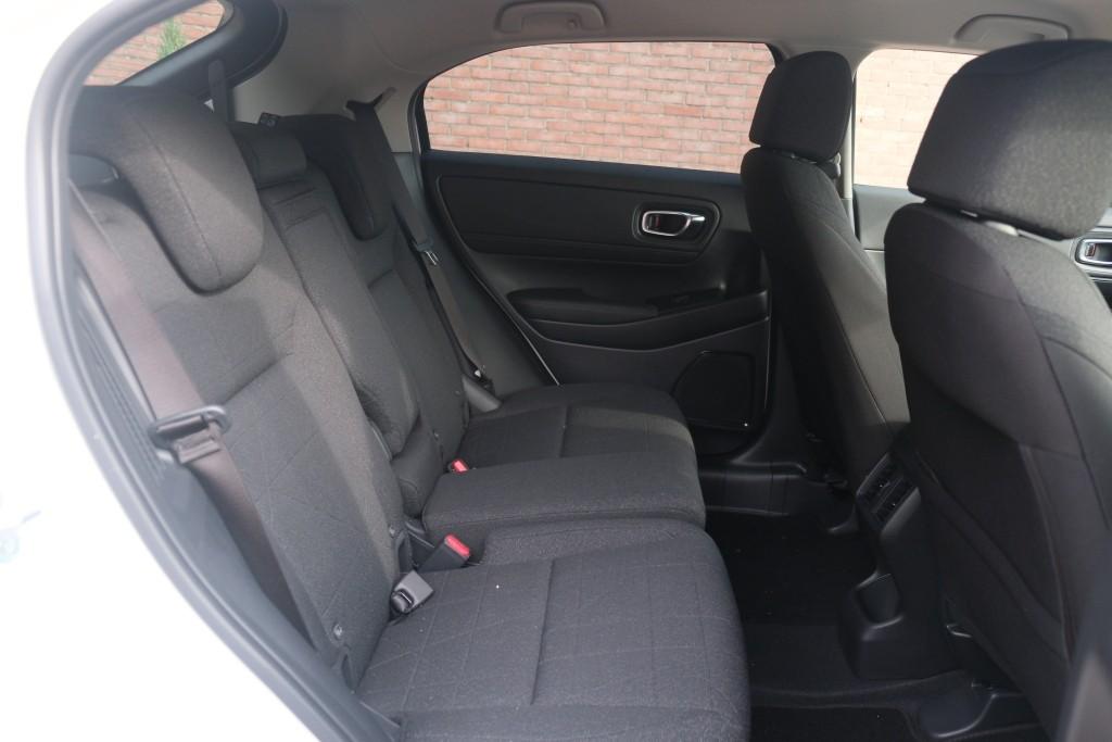 Honda HR-V 1.5 e:HEV 131pk CVT Elegance - Adaptieve cruise - Achteruitrijcamera - Apple CarPlay - Keyless - Stoelverwarming - Parkeersensoren afbeelding 3