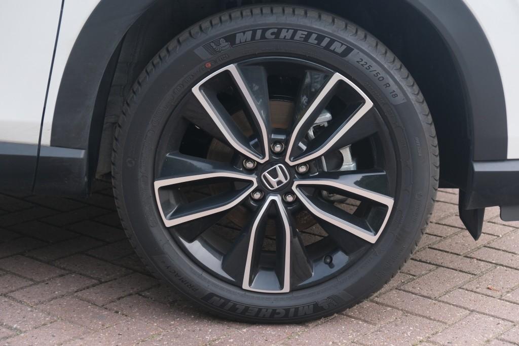 Honda HR-V 1.5 e:HEV 131pk CVT Elegance - Adaptieve cruise - Achteruitrijcamera - Apple CarPlay - Keyless - Stoelverwarming - Parkeersensoren afbeelding 25