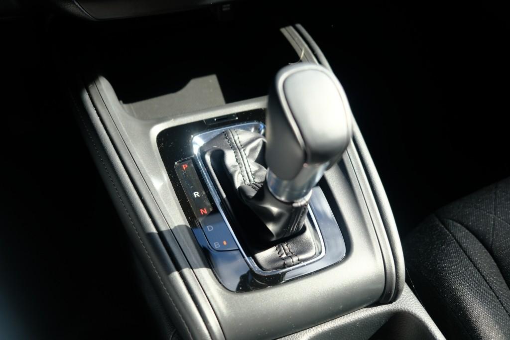 Honda HR-V 1.5 e:HEV 131pk CVT Elegance - Adaptieve cruise - Achteruitrijcamera - Apple CarPlay - Keyless - Stoelverwarming - Parkeersensoren afbeelding 21