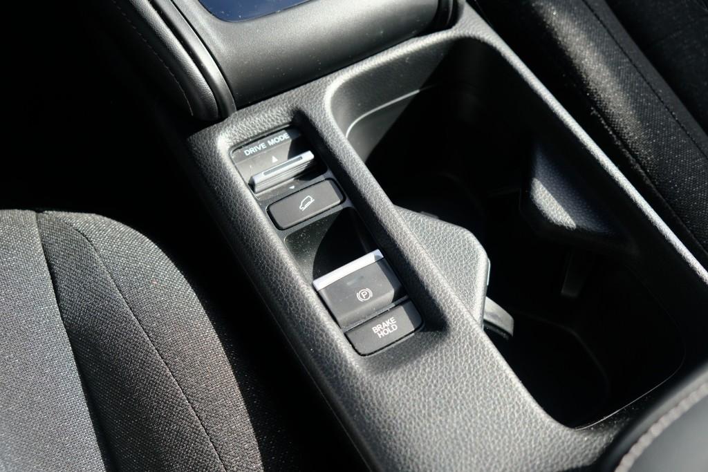 Honda HR-V 1.5 e:HEV 131pk CVT Elegance - Adaptieve cruise - Achteruitrijcamera - Apple CarPlay - Keyless - Stoelverwarming - Parkeersensoren afbeelding 22