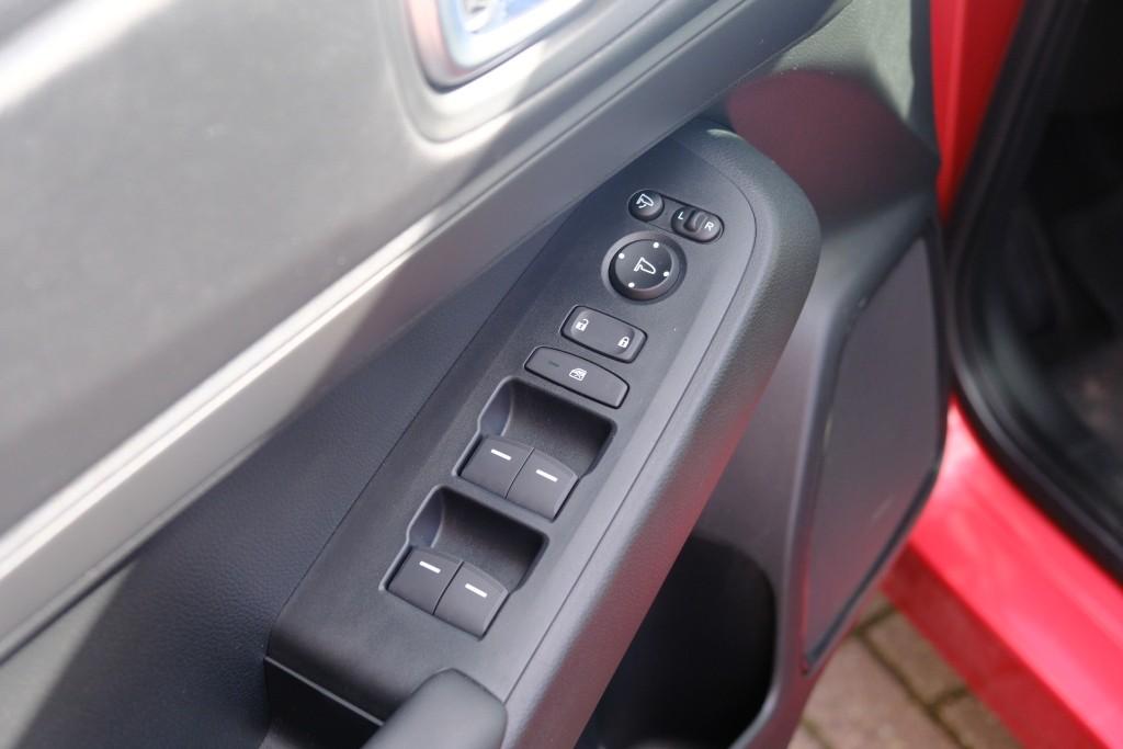 Honda HR-V 1.5 e:HEV 131pk CVT Elegance - Adaptieve cruise - Achteruitrijcamera - Apple CarPlay - Keyless - Stoelverwarming - Parkeersensoren afbeelding 23