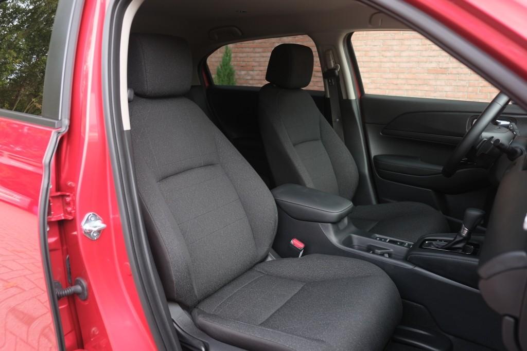 Honda HR-V 1.5 e:HEV 131pk CVT Elegance - Adaptieve cruise - Achteruitrijcamera - Apple CarPlay - Keyless - Stoelverwarming - Parkeersensoren afbeelding 6