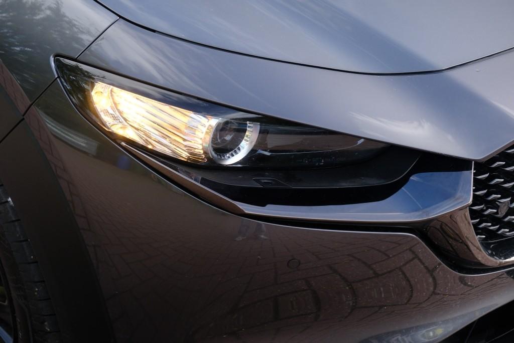 Mazda CX-30 2.5 e-SkyActiv-G M Hybrid 140pk Aut. Nagisa - Head-up display - Bose - Adaptieve cruise - Achteruitrijcamera - Dodehoekdetectie - Stoelverwarming - Elektrische achterklep - Keyless afbeelding 2