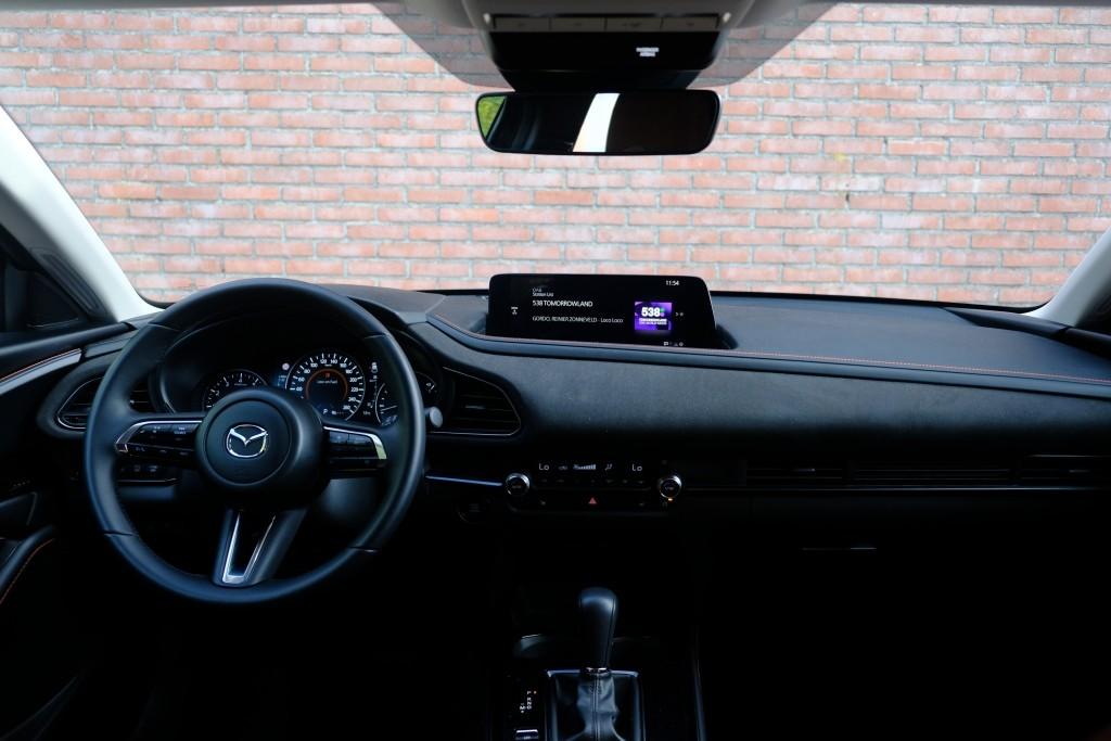 Mazda CX-30 2.5 e-SkyActiv-G M Hybrid 140pk Aut. Nagisa - Head-up display - Bose - Adaptieve cruise - Achteruitrijcamera - Dodehoekdetectie - Stoelverwarming - Elektrische achterklep - Keyless afbeelding 7