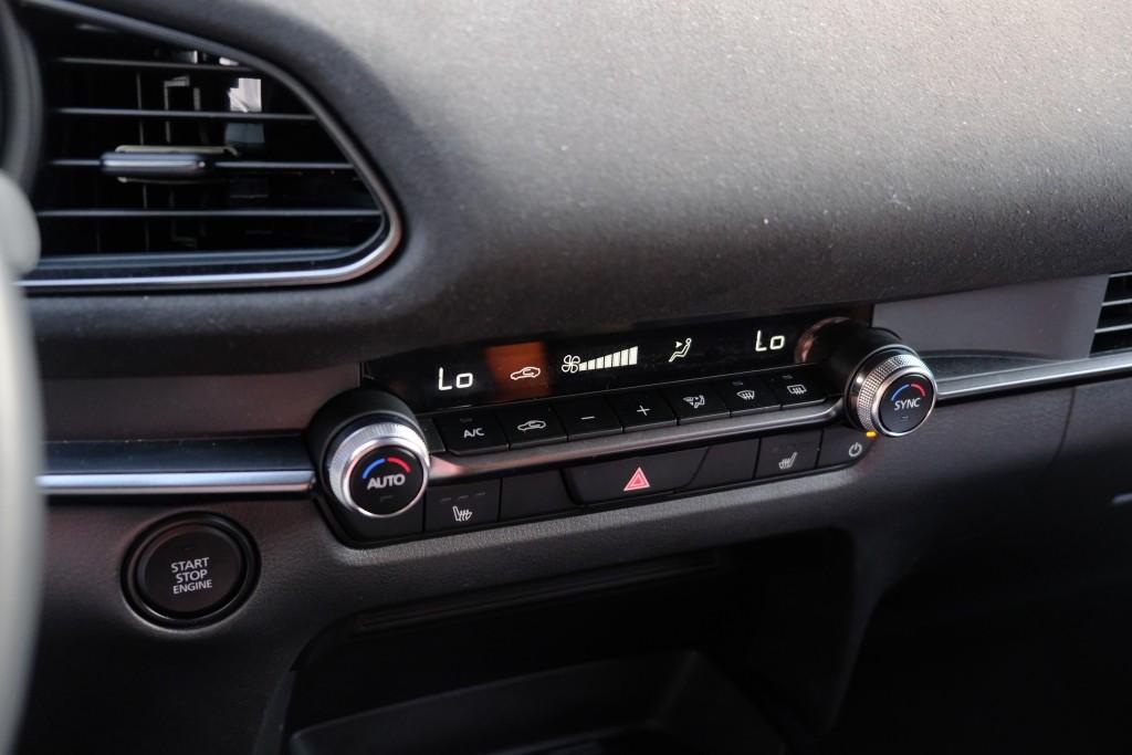 Mazda CX-30 2.5 e-SkyActiv-G M Hybrid 140pk Aut. Nagisa - Head-up display - Bose - Adaptieve cruise - Achteruitrijcamera - Dodehoekdetectie - Stoelverwarming - Elektrische achterklep - Keyless afbeelding 21