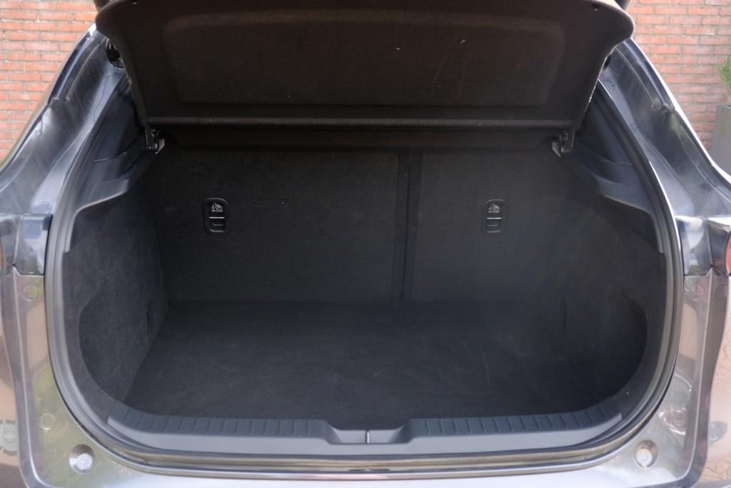 Mazda CX-30 2.5 e-SkyActiv-G M Hybrid 140pk Aut. Nagisa - Head-up display - Bose - Adaptieve cruise - Achteruitrijcamera - Dodehoekdetectie - Stoelverwarming - Elektrische achterklep - Keyless afbeelding 33