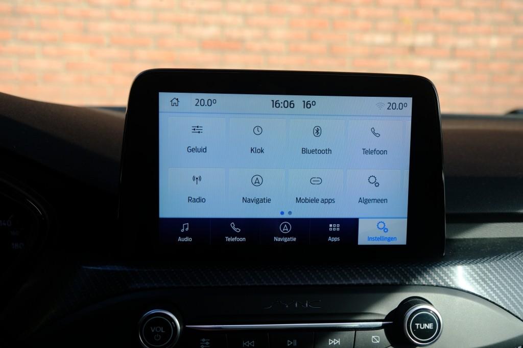 Ford Focus 1.0 EcoBoost 125pk ST Line Business - Adaptieve cruise - Achteruitrijcamera - Panoramadak - Bang & Olufsen - Navigatiesysteem - LED koplampen afbeelding 20