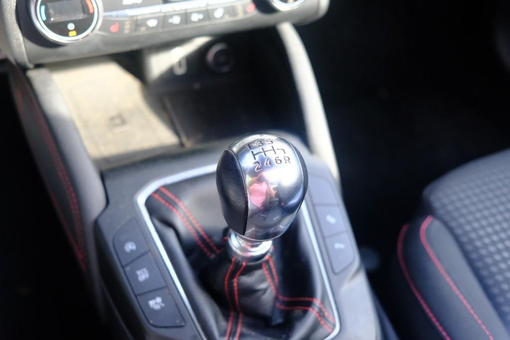 Ford Focus 1.0 EcoBoost 125pk ST Line Business - Adaptieve cruise - Achteruitrijcamera - Panoramadak - Bang & Olufsen - Navigatiesysteem - LED koplampen afbeelding 22