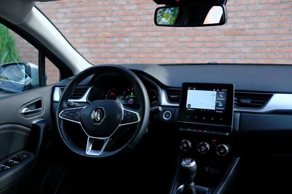 Renault Captur 1.0 TCe 90pk Techno - Apple CarPlay - Achteruitrijcamera - Navigatiesysteem - Cruise control - Climate control - LED koplampen - Parkeersensoren afbeelding 11