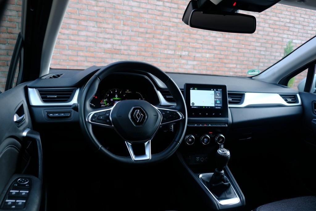 Renault Captur 1.0 TCe 90pk Techno - Apple CarPlay - Achteruitrijcamera - Navigatiesysteem - Cruise control - Climate control - LED koplampen - Parkeersensoren afbeelding 13