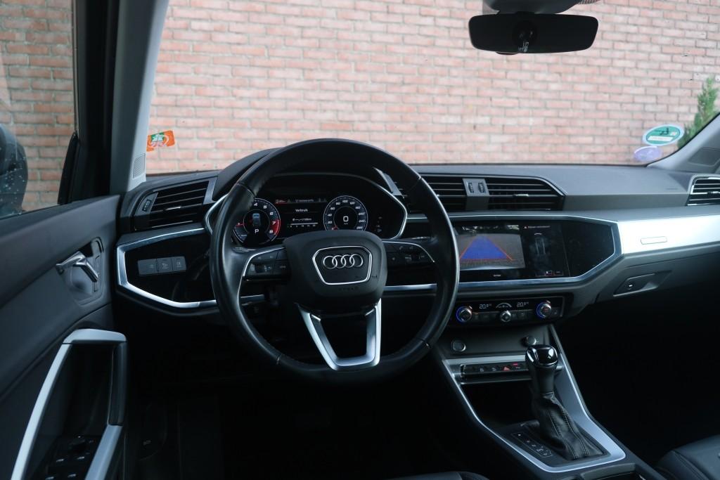 Audi Q3 35 TFSi 150pk S-Tronic Business Edition - Apple CarPlay - Achteruitrijcamera - Navigatiesysteem - Cruise control - Climate control - Matrix LED - Elektrische achterklep - Keyless entry afbeelding 14