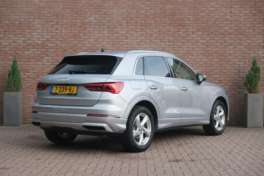 Audi Q3 35 TFSi 150pk S-Tronic Business Edition - Apple CarPlay - Achteruitrijcamera - Navigatiesysteem - Cruise control - Climate control - Matrix LED - Elektrische achterklep - Keyless entry afbeelding 27